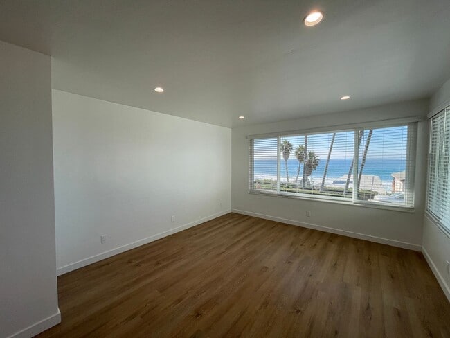 518 S Pacific St Unit 02