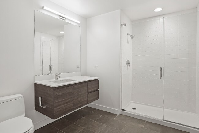 Photo - 227 W Hubbard St