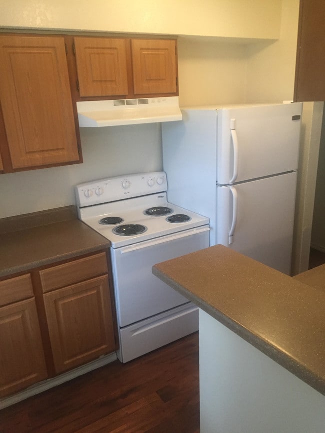 Photo - The Colony Apartments