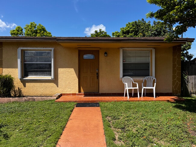 Building Photo - 15551 SW 307th St Rental