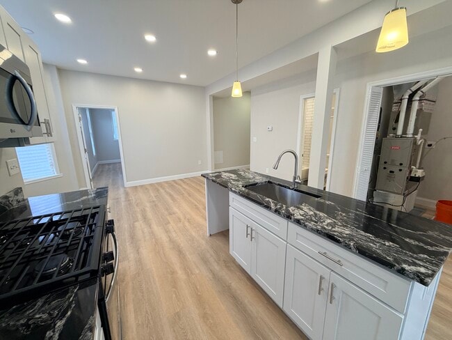 Cocina - 3 E Overlea Ave Unidad 2