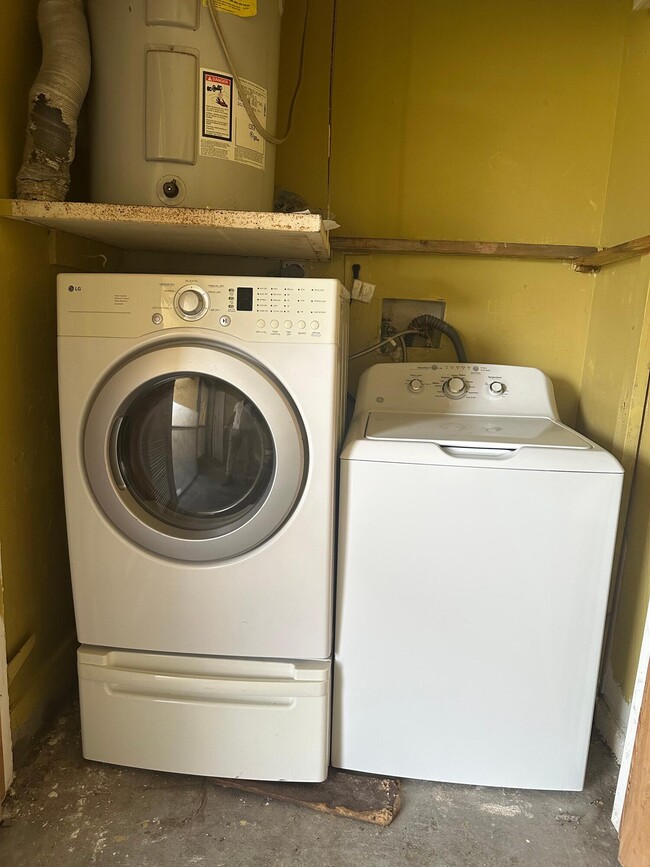 Photo - 452 Glenwood Dr