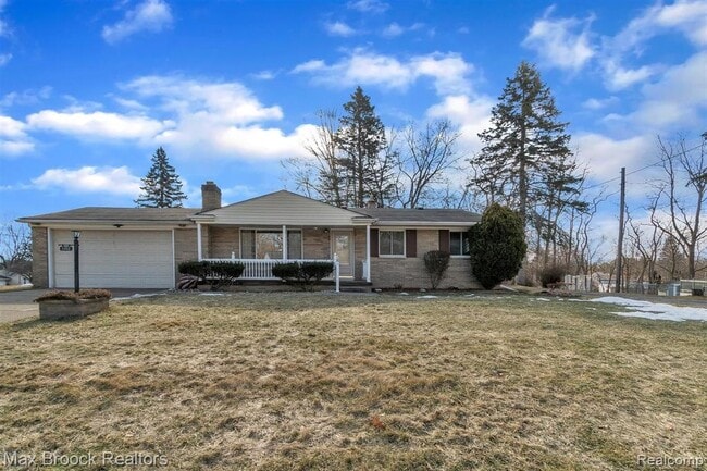 Building Photo - 1102 Davenport Dr