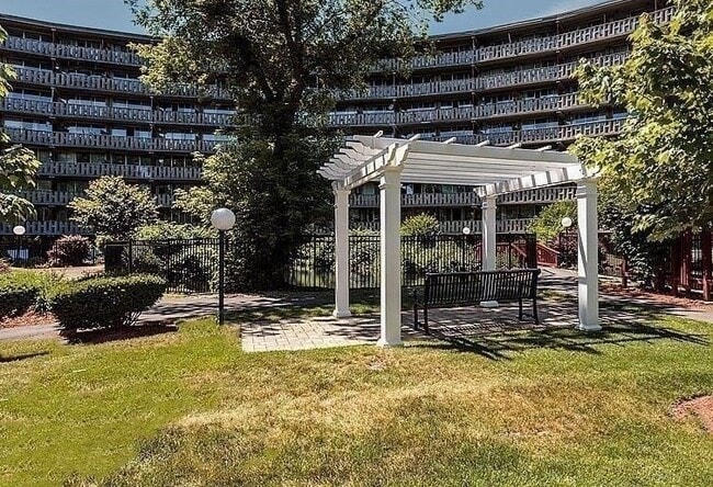 200 Swanton St Unit 708