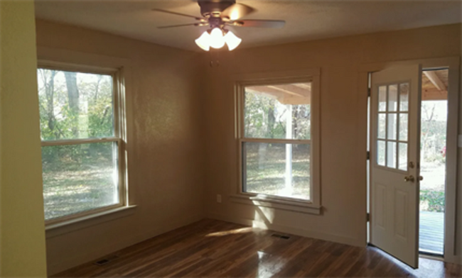 Photo - 541 W Belmont Ave