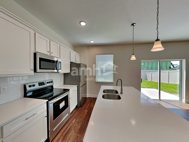 Photo - 6065 Little Blf Cir