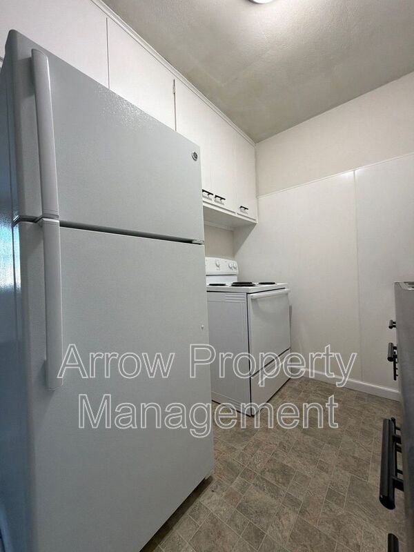 Photo - 141 N 4th St