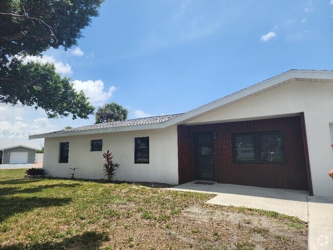 Building Photo - 1703 Marina Terrace Rental