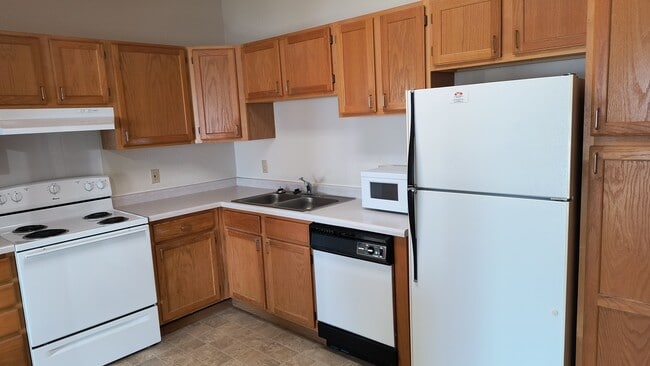 Photo - 219 6th St SW