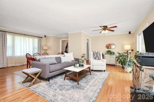 Photo - 132 Vernon Dr