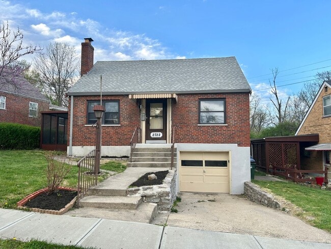 Adorable 3 bedroom 1 bath with garage - Adorable 3 bedroom 1 bath with garage House