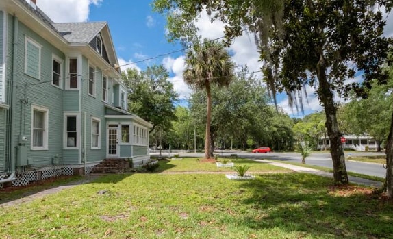 Photo - 735 E University Ave