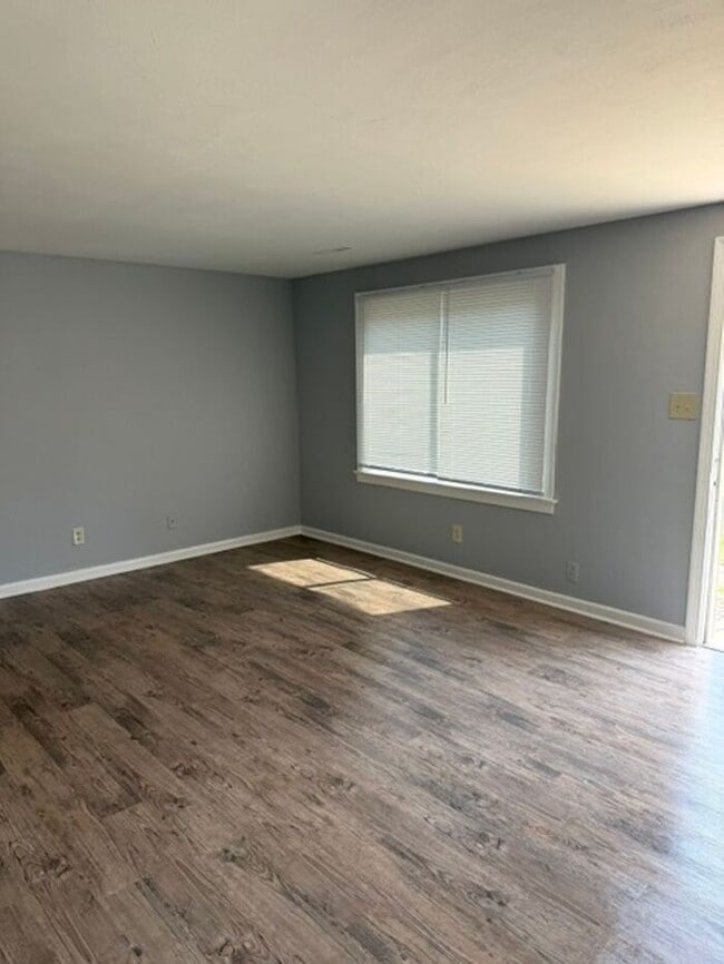 Photo - Spacious Two Bedroom Townhouse