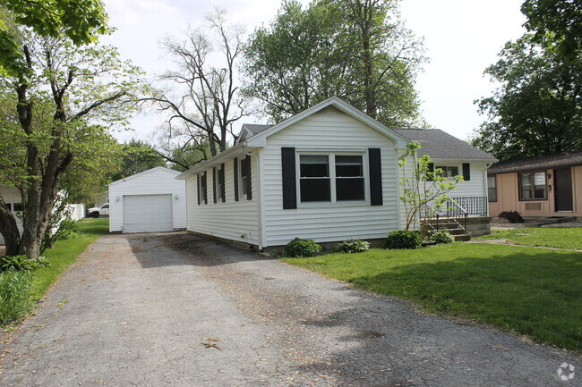 Building Photo - 227 Edith Ave Rental