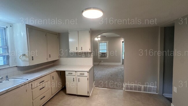 Photo - $850 - 2 bed 1 bath - Single Family Home