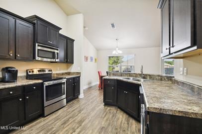 Photo - Beautiful and spacious 4 bed home in South...