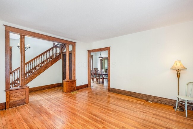 Photo - 601 E Gambier St