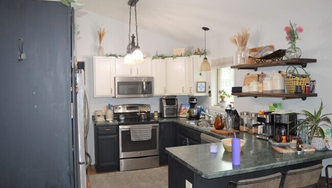 Photo - 605 Ruxton Ridge Dr