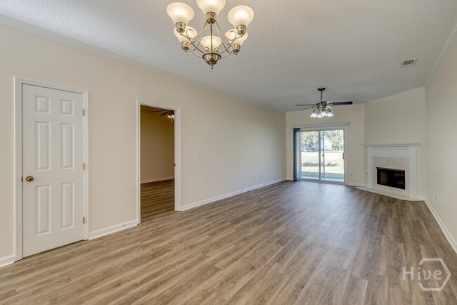 Photo - 35 Putters Pl