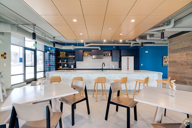 1st Floor Amenities