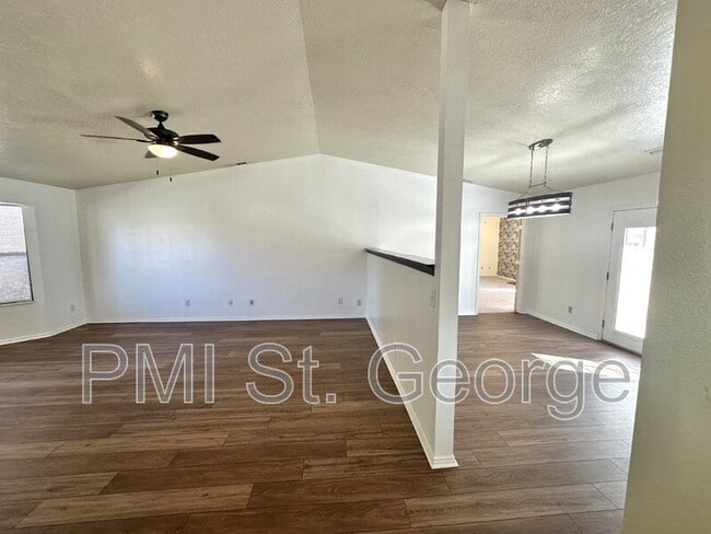 Photo - 3059 Bayberry Cir