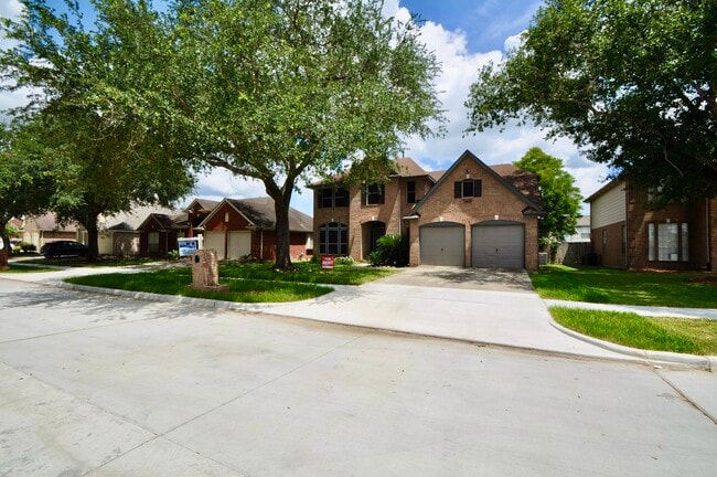 Photo - 8819 Hedgestone Ct