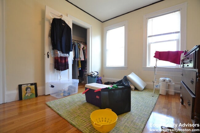 Photo - 77 Hunnewell Ave Condo Unit 2