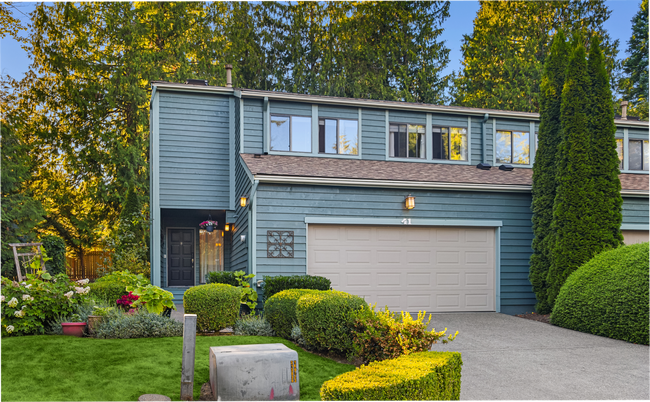 Building Photo - 25429-25213 213th Ave SE