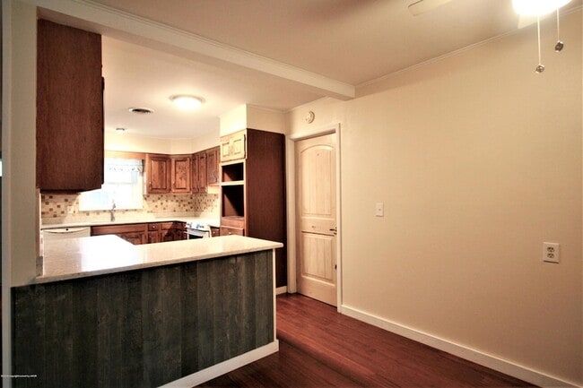Photo - 3715 Lenwood Dr