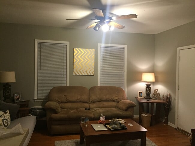 Photo - 1929 N Sheffield Ave