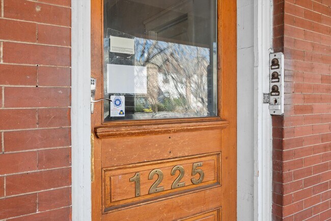 Photo - 1BR in Cheesman Park | Utilities Included | Balcony & Backyard Access Unit 4