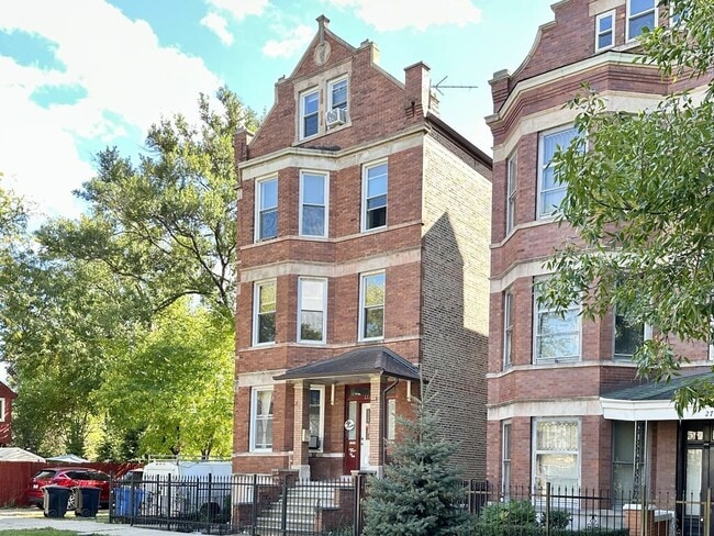 Building Photo - 2713 W 16th St Unit K04J