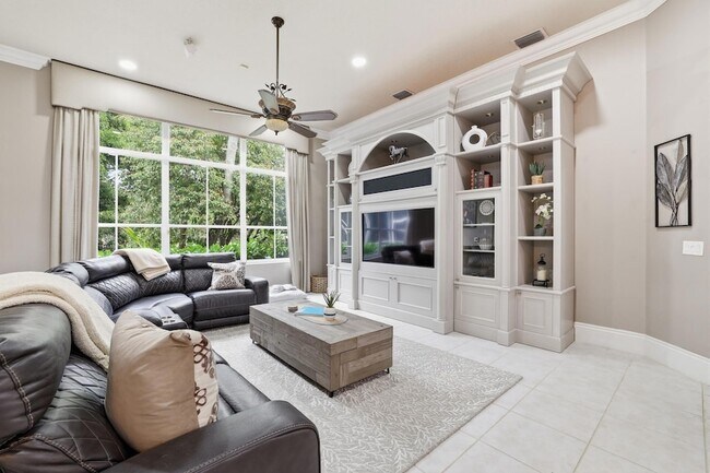 Photo - 856 Forest Glen Ln