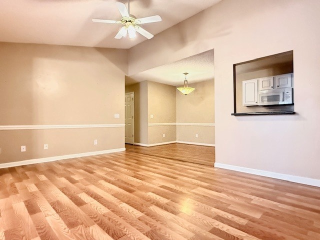 Photo - 533 3rd Loop Rd