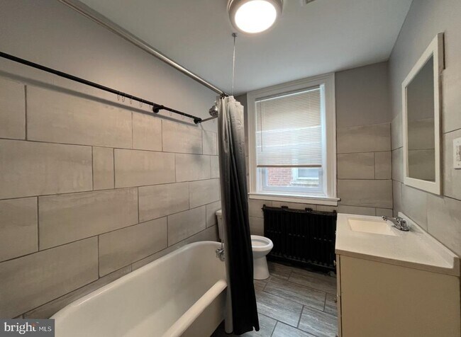 Photo - 5231 Wissahickon Ave Unidad 2