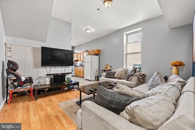 Photo - 1319 N 19th St Unit 1