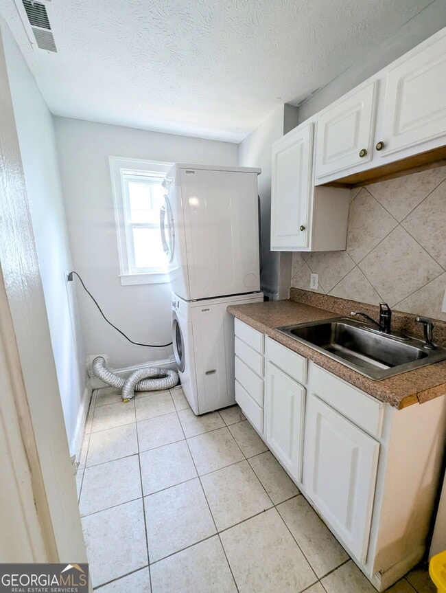 Photo - 260 Patterson Ave SE