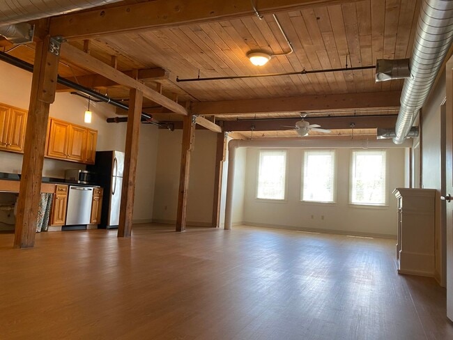 Photo - Bostonian Shoe Lofts