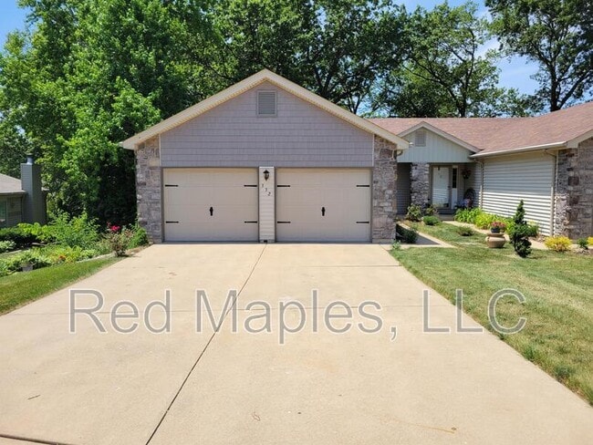 Photo - 332 Villa Dr