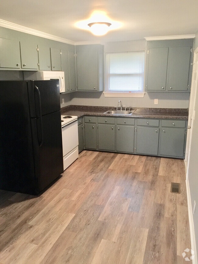 Building Photo - Cute Renovated Duplex in 37206 for $1500/Mo Rental