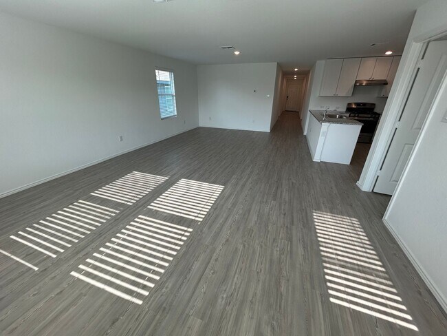 Photo - **APPLICATION RECEIVED** **MOVE-IN SPECIAL...