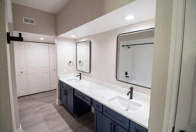 Photo - Aura at Westchase