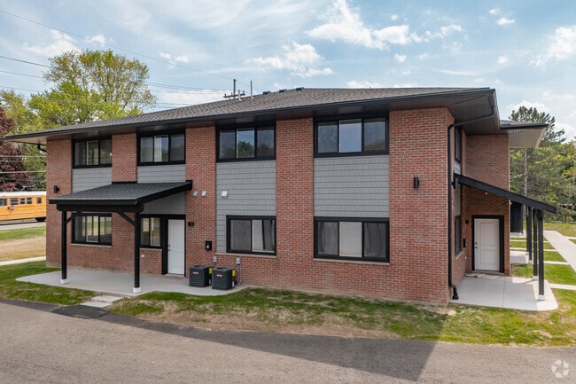 Photo - Redcliffe on Winton