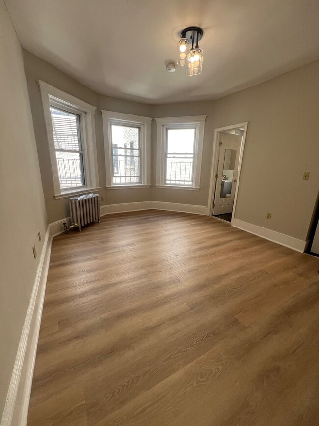 Building Photo - 12 Symphony Rd Unit 702 Rental