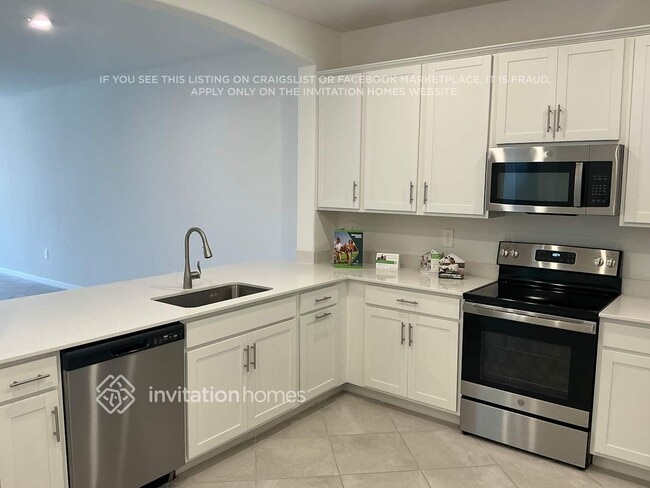 Photo - 2219 Dragonfruit Wy