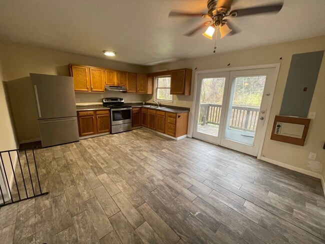 371 N. Applegate Rd - 371 N. Applegate Rd Apartamento Unidad 1