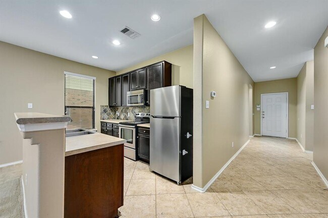 Photo - 1029 Hyde Park Dr