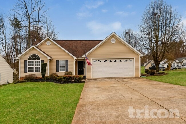 Building Photo - 661 Rebecca Jane Dr