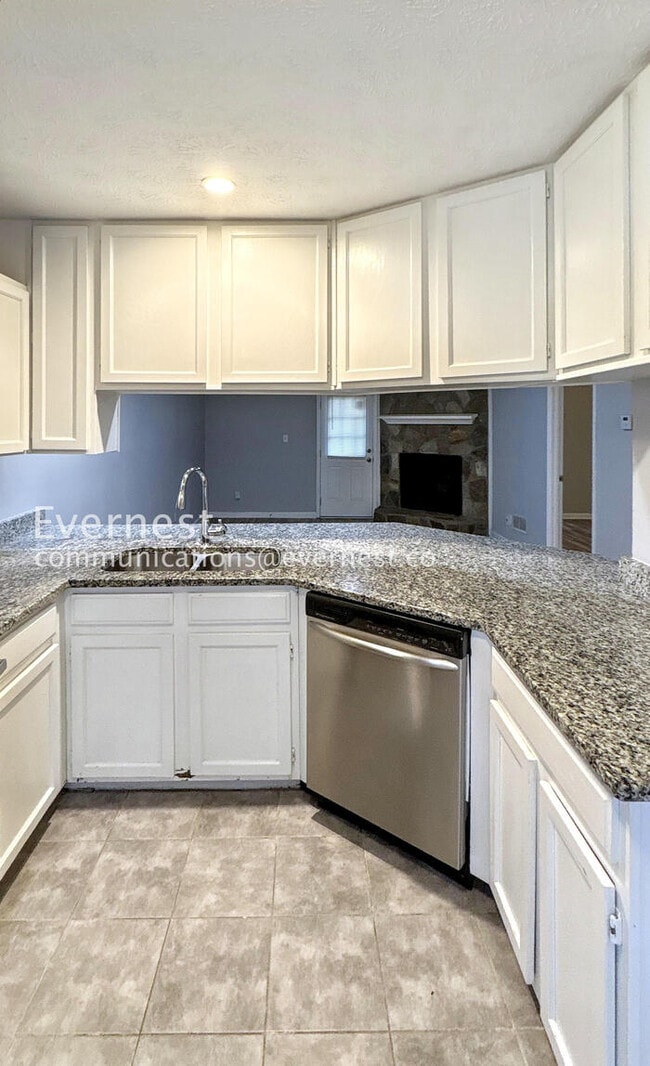 Photo - 1942 Cornell Way