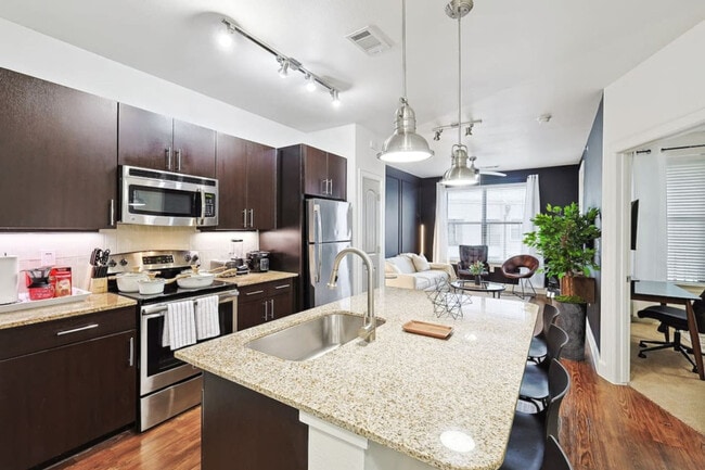 Photo - 5445 Town and Country Blvd Unidad ID1363548P